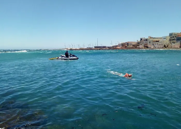 Seaview Semesterbostad *